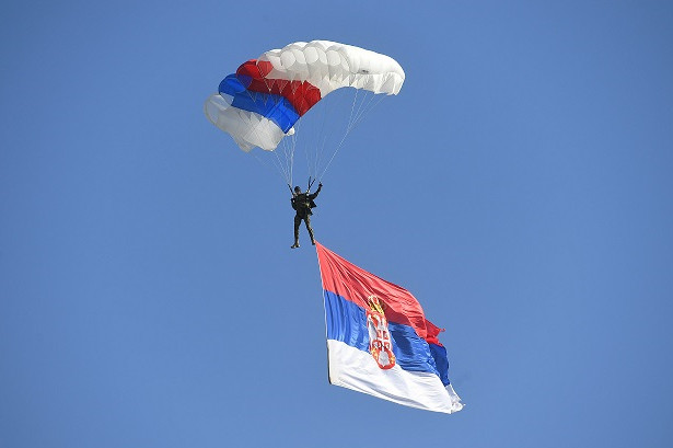 У Нишу обележен Дан 63. падобранске бригаде и Дан војних падобранаца