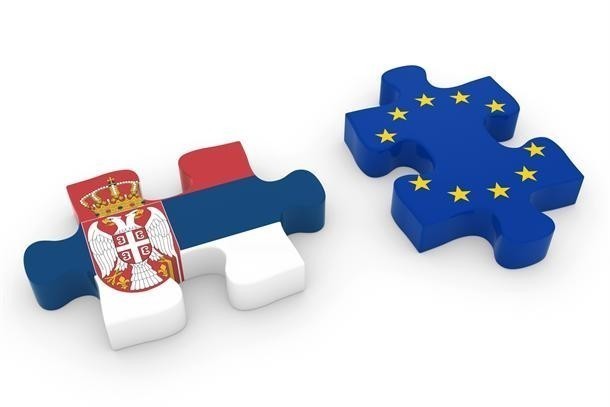 Лесковац: Средњошколци нису за улазак Србије у ЕУ, али би радо тамо живели