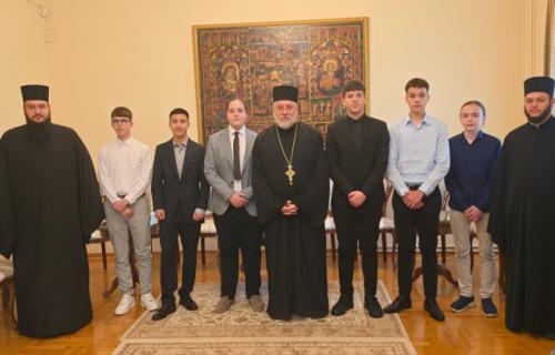 Dok osmaci u Nišu počinju malu maturu, budući bogoslovi već su položili važan ispit