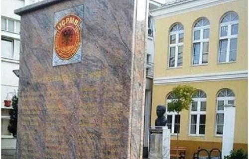 Podignut spomenik teroristima u centru Preševa!