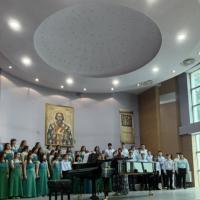 Petrovdan u Sabornoj crkvi u Nišu: „Bogoljublje“ iz Doboja na Liturgiji, „Rosarte“ iz Atine nastupio u Svetosavskom domu