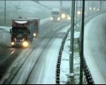 Osim na jugu Srbije, saobraćaj u celoj zemlji otežan zbog snega
