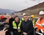 Министар присуствовао асфалтирању ауто-пута према Пироту