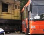 Sudar voza i autobusa koji uglavnom prevozi školarce u prokupačkom naselju Draganja, nema povređenih