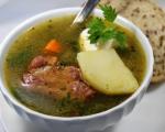 Стари рецепти југа Србије: Чорба од коприве са сувим месом