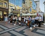 Музичка школа обрадовала пролазнике у центру града