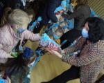 Радост за најмлађе на Савиндан: Поклони за децу социјално угрожених и хранитељских породица