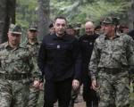 Ministar Vulin na obuci izviđača Kopnene vojske na Malom Jastrepcu