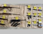 Полиција у Нишу запленила пушке, пиштоље и ручну бомбу