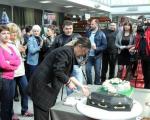 Сајам погребне опреме: Бизарна торта за госте! (ФОТО)