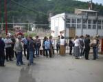 Radnici ŠIK "Kopaonika" 26 dana drže u blokadi kapiju preduzeća