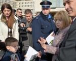 Дете из Алексинца с ретком болешћу предало писмо министарки