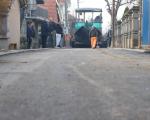 Асфалтирање улица у нишким насељима Виник и Кнез Село
