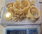 Šverc više od jednog kilograma zlata i 43.000 evra