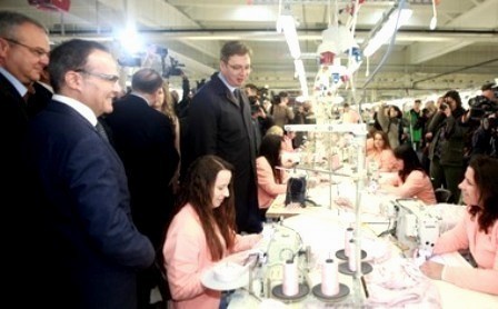 Posao za 2.000 Nišlija: Vučić otvorio tursku fabriku tekstila "Aster" u Nišu