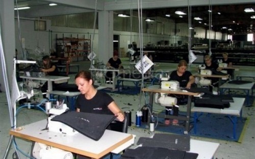 У Лесковцу се производе патоснице за “Тојоту”, посао за још 100 радника