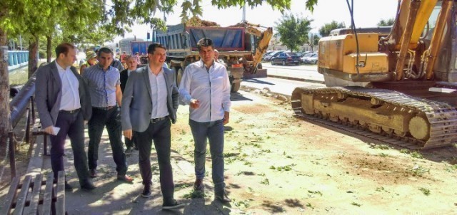 Булатовић и Боске обишли радове на изградњи нове фабрике "Леони": Завршетак до 1. септембра