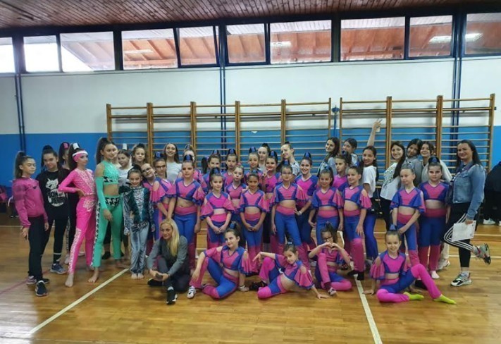 Плесни клуб из Ниша доминирао на Интернационалном "Денс фестивалу" у Јагодини