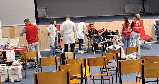 Prokupački srednjoškolci pokazali humanost, odazvali se akciji dobrovoljnom davanju krvi