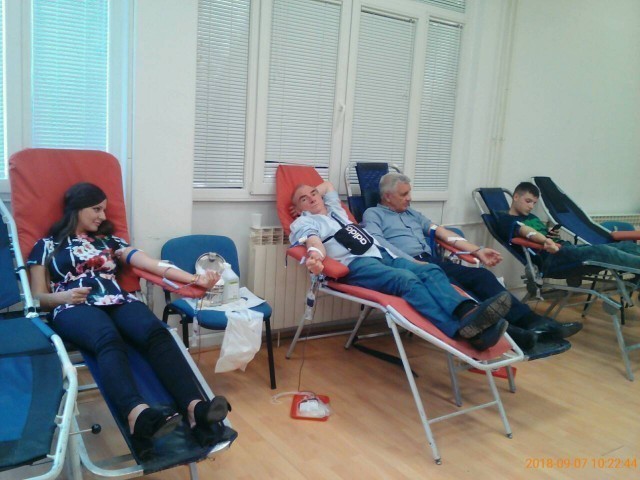 Veliki odaziv dobrovoljnih davalaca krvi u Gradskoj opštini Medijana