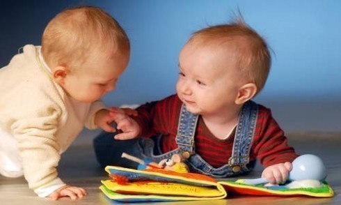Како да изаберете праве играчке за едукацију беба?