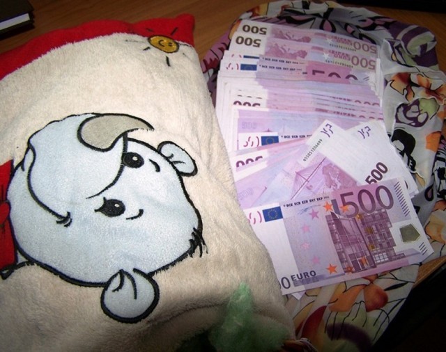 Дечји јастук испунили са 60.000 евра