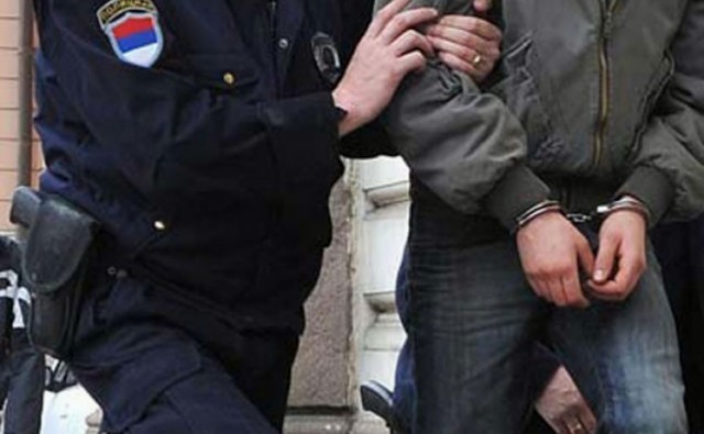 Ухапшена три младића из Пирота због разбојништва