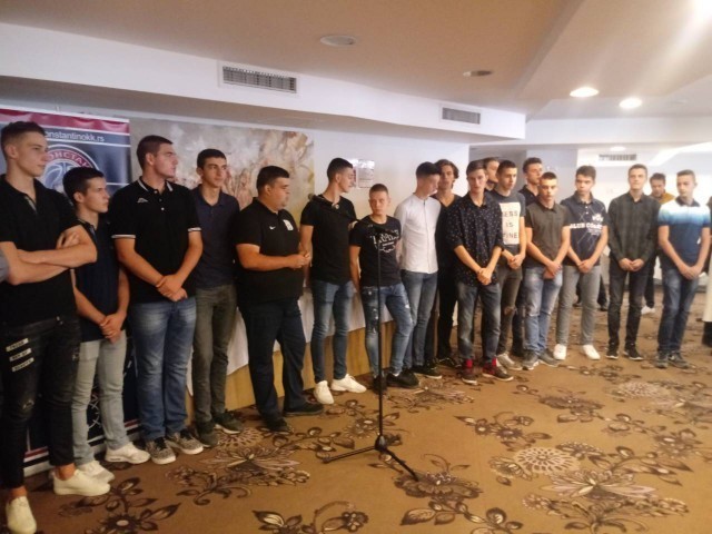 Mlade snage u prvom timu KK "Konstantin"