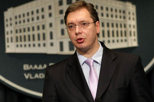 Vučić: Niko ne sme da ugrožava LGBT osobe