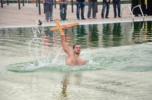 Plivanje za Časni Krst