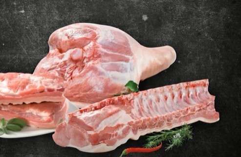 Vlada ograničila cene svinjskog mesa