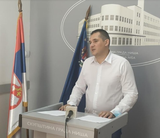 Stanković - Niš moj grad: Obezbediti sve neophodne uslove za polazak dece u školu