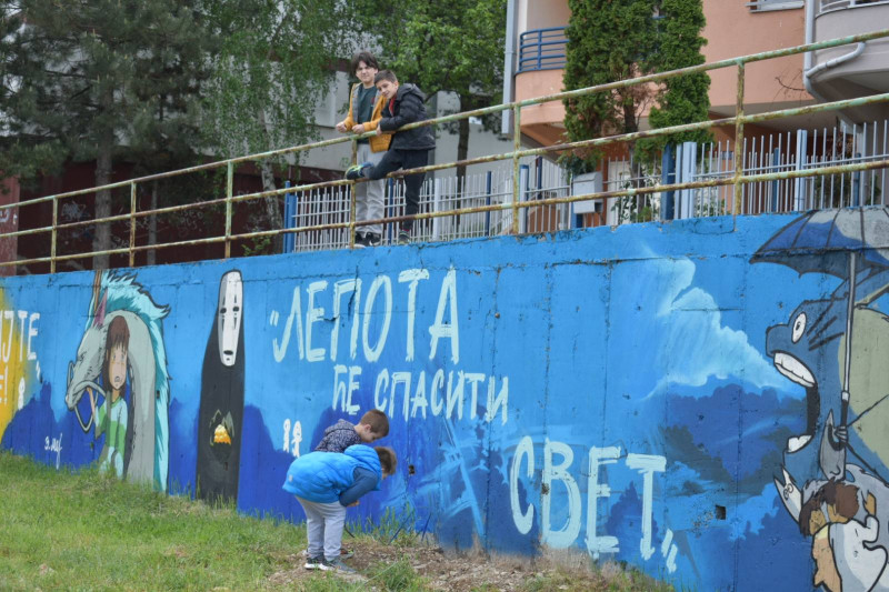 Представљен највећи мурал у Нишу „Поповића парк“ - ускоро блокада Мокрањчеве улице због "отимања" приватног земљишта
