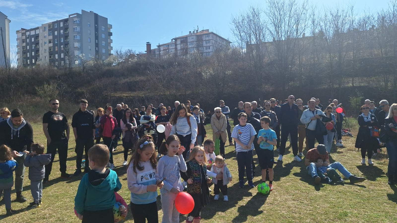 Протест "Анти-бетон журка" у Нишу: Грађани се боре за очување јавне површине