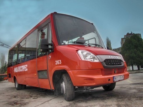 Погледајте нове мини аутобусе Ниш-експреса (Фото)