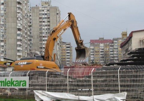 Počela rekonstrukcija stadiona Čair