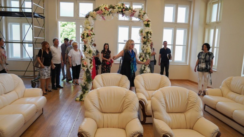Ново у граду: Венчања у згради Официрског дома у Нишу