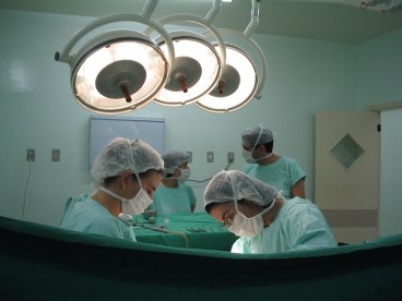 Obustavljene operacije katarakte u Nišu