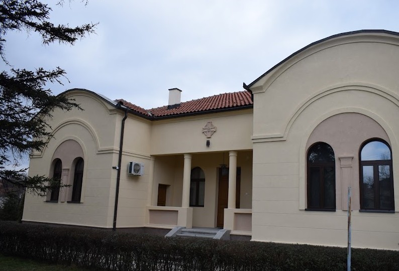 Završetak fasadnih radova na parohijskom domu u Leskovcu