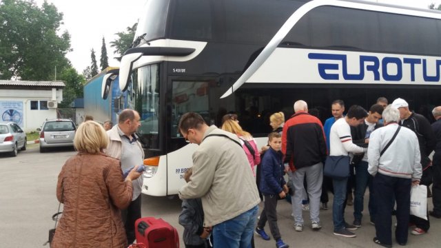 200 penzionera besplatno otišlo u Grčku na letovanje