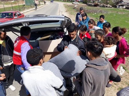 Uručena pomoć za poplavljene romske porodice u Prokuplju