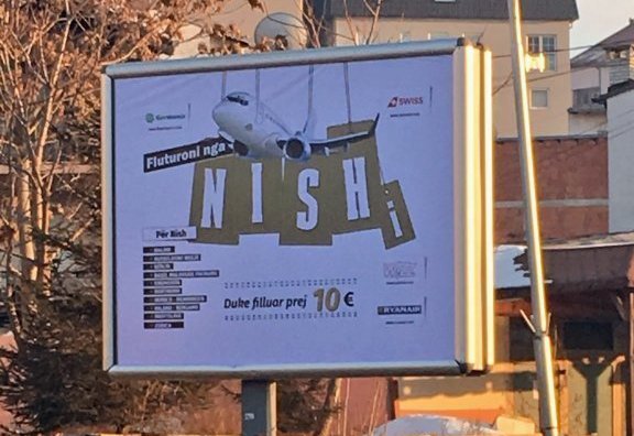 Reklama za letove iz Niša i u Prištini