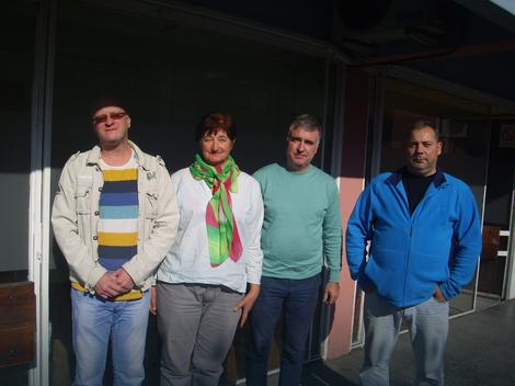 Četvoro od šestoro zaposlenih u Radio Pirotu Foto: Z. Panić, RAS Srbija
