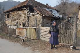 Изумирање и нестајање српских села