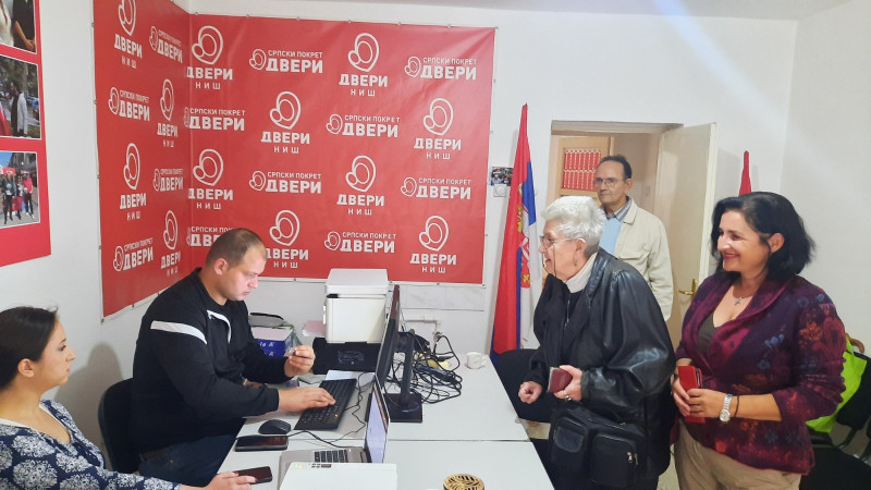 Potpisivanje u Nišu za izbornu listu "Nacionalno okupljanje" koju čine Dveri i Zavetnici