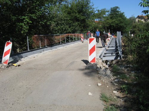 Санација моста и коловоза на реци Турији у Тешици