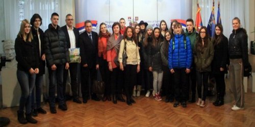 Ученици из Петровграда у посети Нишу