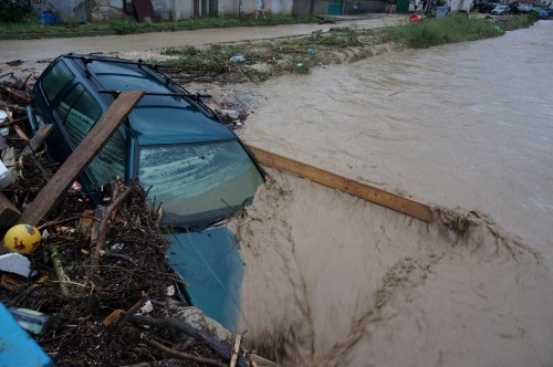 Поплаве у Варни у Бугарској однеле 10 живота