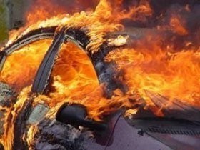 Zapaljena dva automobila u Prokuplju