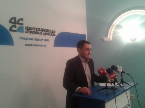 Lapčević: Jugu Srbije trebaju fabrike a ne centri za azilante, i zato postavljamo pitanja Foto DSS Niš